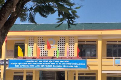 THCS Hành Tín Tây – Thay màu áo mới