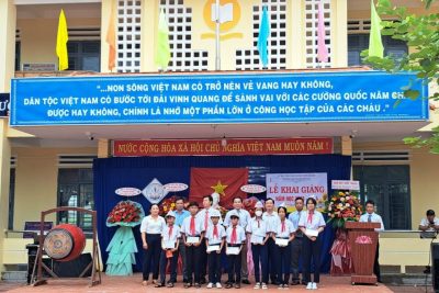 DANH SÁCH HỌC SINH NHẬN QUÀ ĐẦU NĂM HỌC 2023-2024